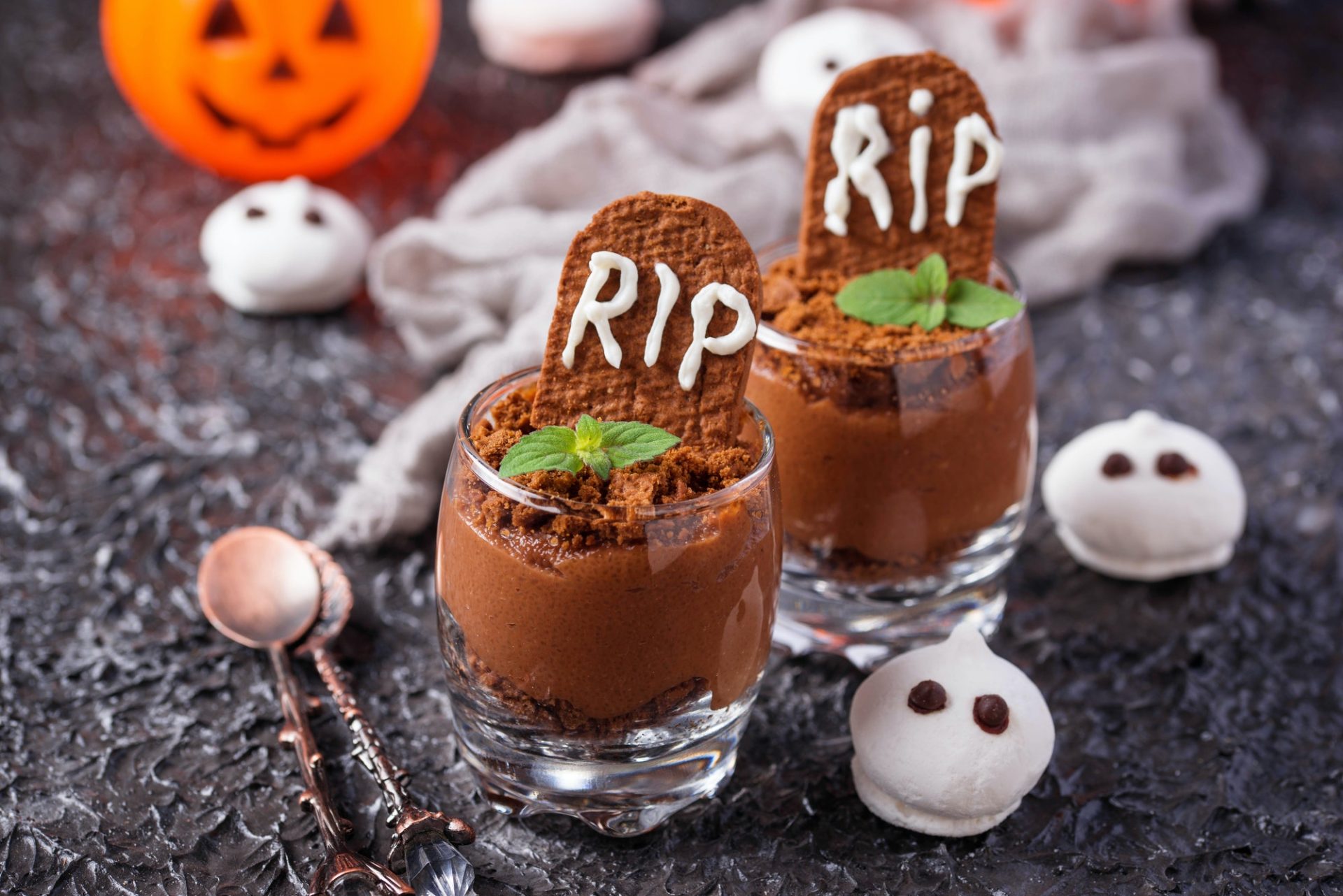 Halloween dessert in shape of grave